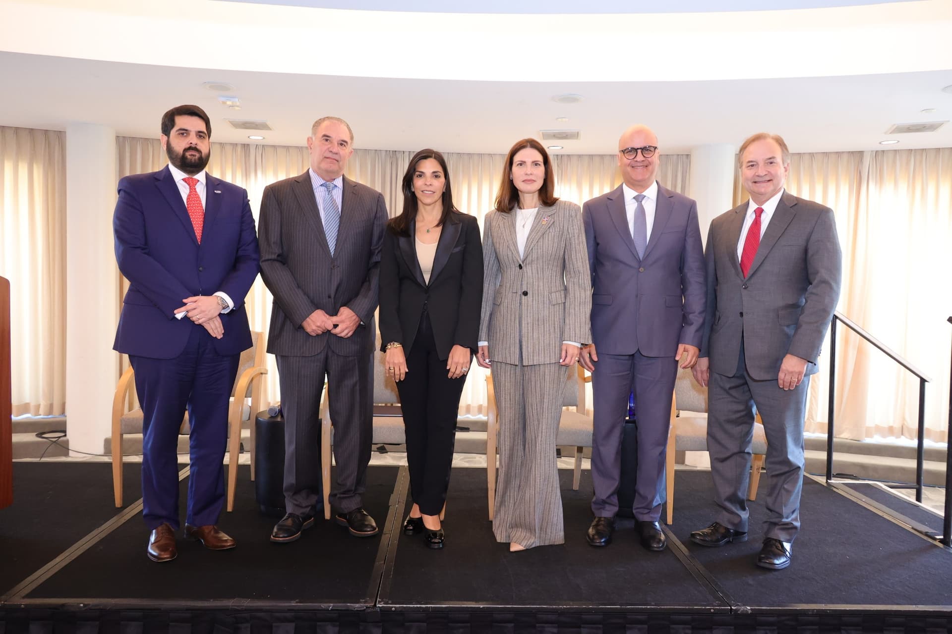Fotografía 08 de la jornada de aviación de Semana Dominicana 2026