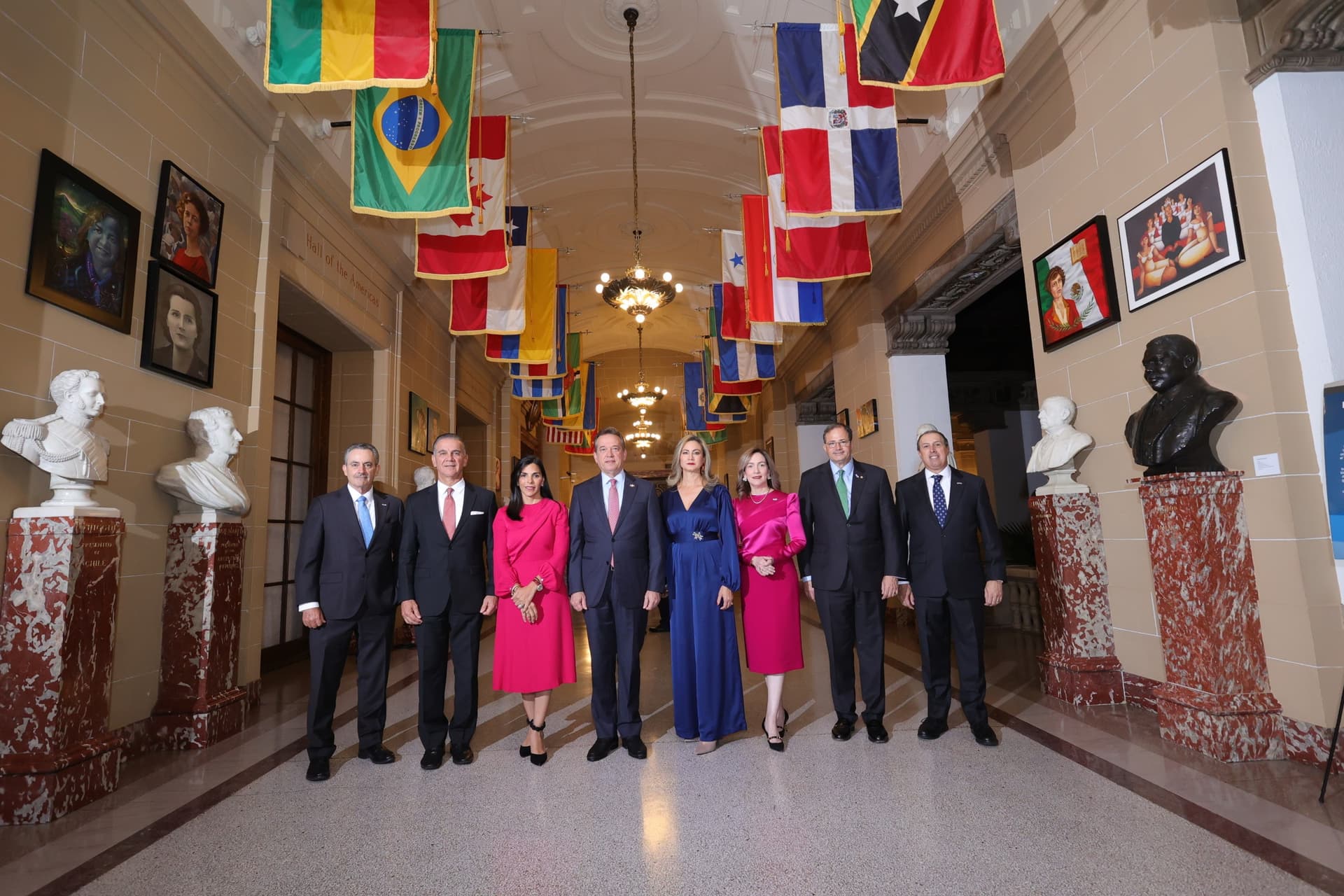 Fotografía 10 de la ceremonia de reconocimientos de Semana Dominicana 2026