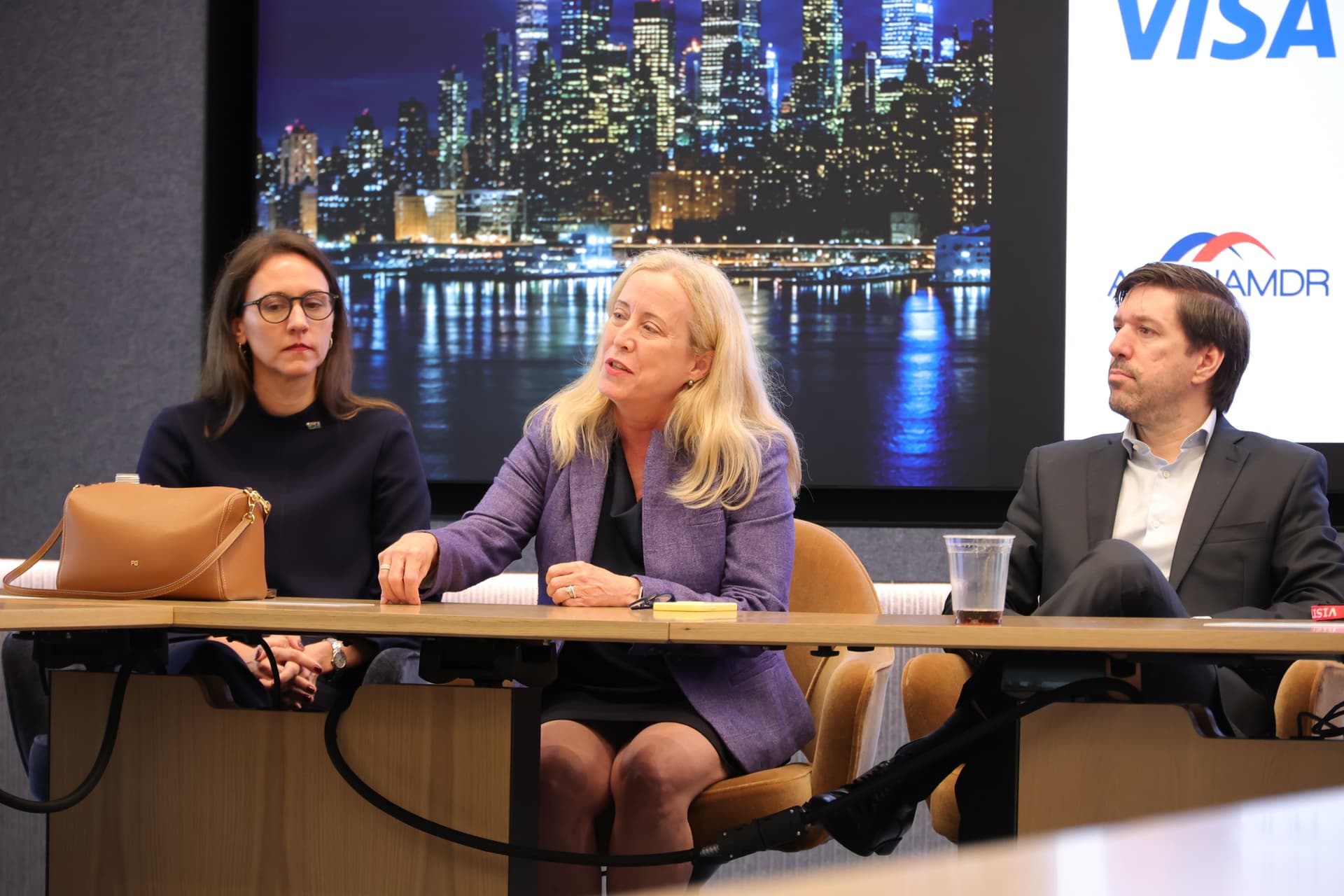 Fotografía 04 de la actividad de AMCHAMDR y Visa en Nueva York