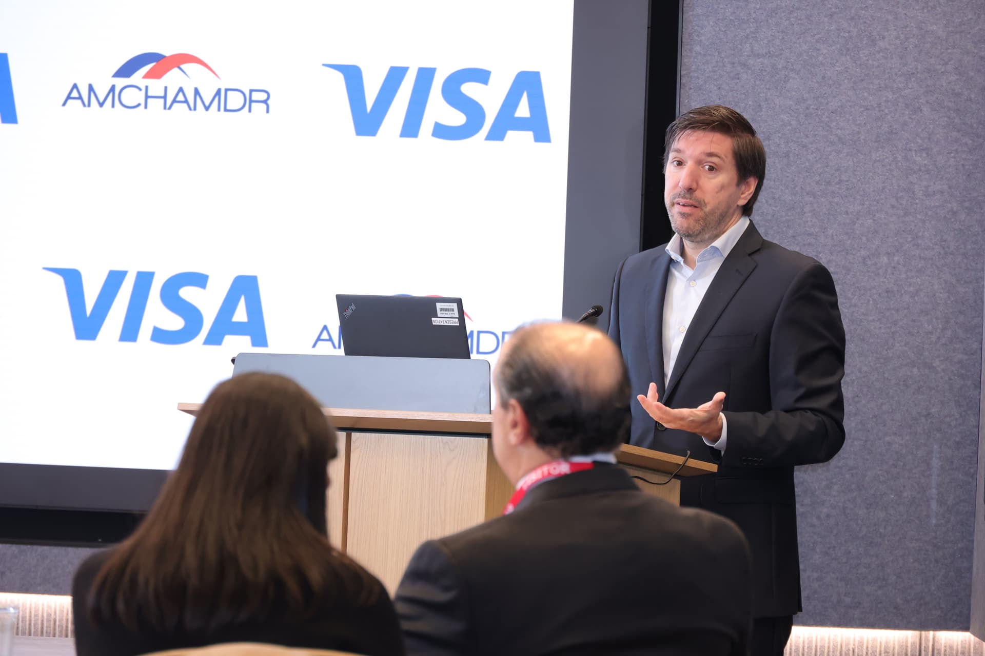 Fotografía 06 de la actividad de AMCHAMDR y Visa en Nueva York